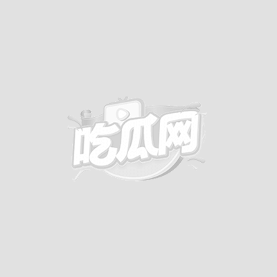 亚裔御姐私拍背部纹身女性跪地口交7
